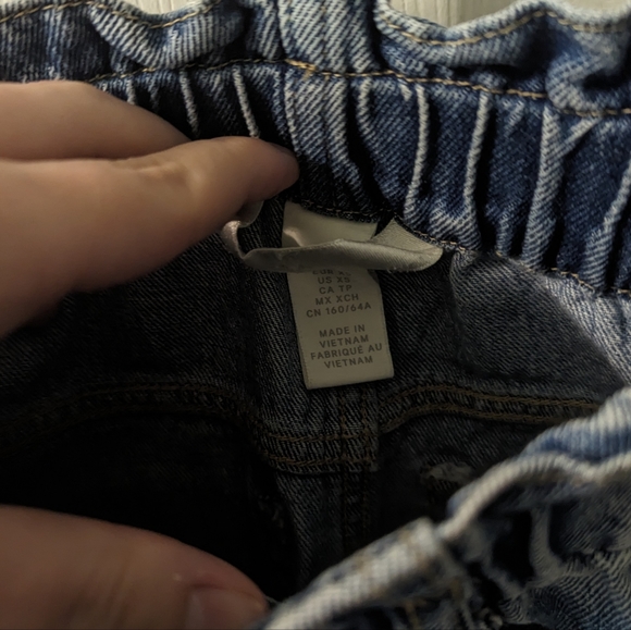 H&M Paperbag Denim Shorts | Size XS - Picture 7 of 9